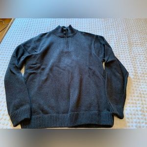 SOLD Men’s Eddie Bauer quarter zip gray sweater, size medium. Like new